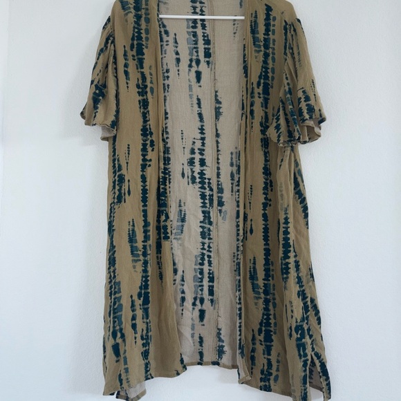 Maurices Bohemian Olive Tie Dye Flutter Sleeve Kimono - Picture 7 of 11